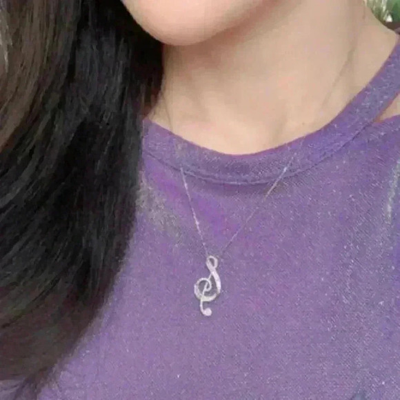 New 925 Silver White Sapphires Clef Note Necklace - Picture 5 of 5